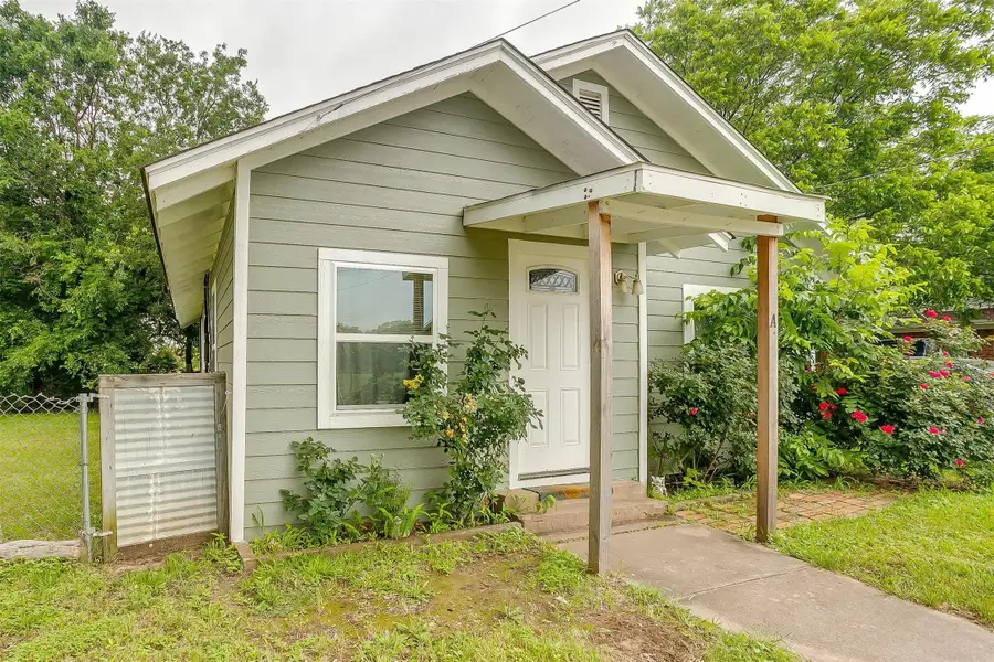 1109 Chase Avenue, Cleburne, TX 76031 - #3