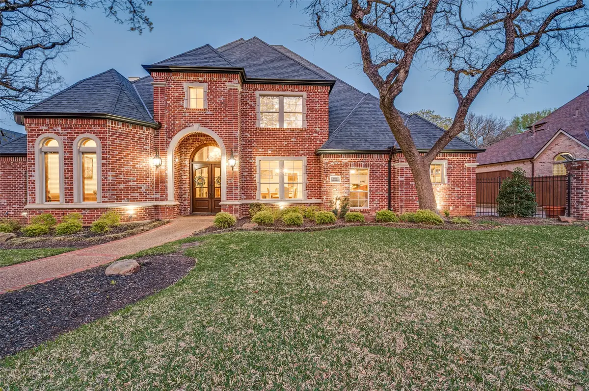 805 Huntington Court, Southlake, TX 76092 - #1