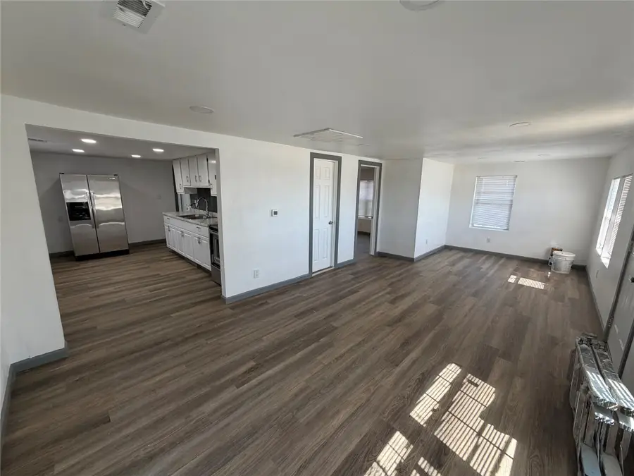 1403 SE Martin Luther King Jr Street, Mineral Wells, TX 76067 - #2