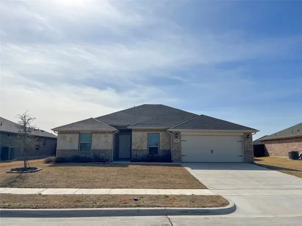 4702 Elite Drive, Sanger, TX 76266