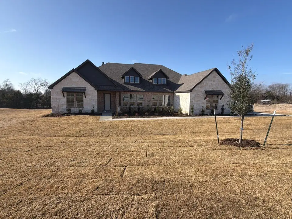 905 Perrin Lane, Van Alstyne, TX 75495 - #1