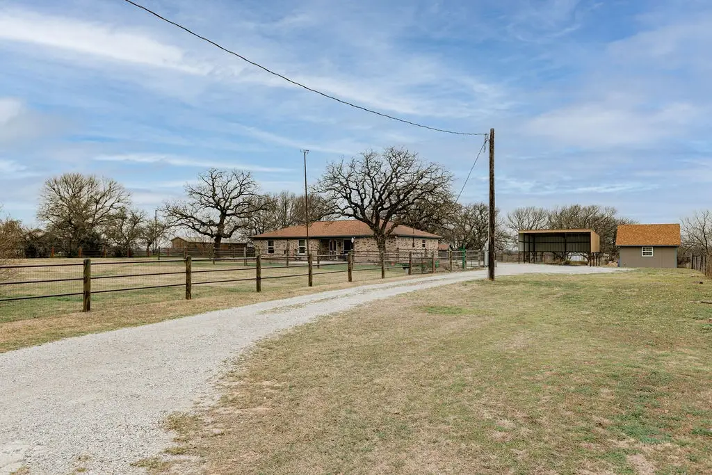 158 County Road 3351, Paradise, TX 76073 - #1