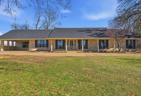 810 W Pine Street, Winnsboro, TX 75494