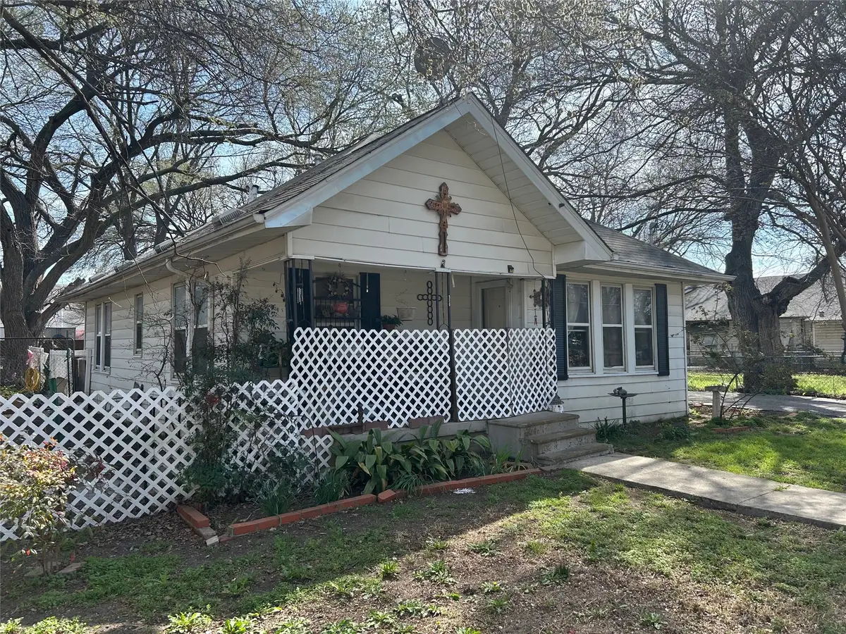 320 & 330 E Belt Line Road, Wilmer, TX 75172 - #1