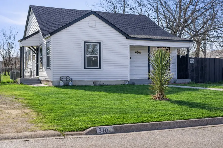 310 S Hampshire Street, Saginaw, TX 76179 - #2