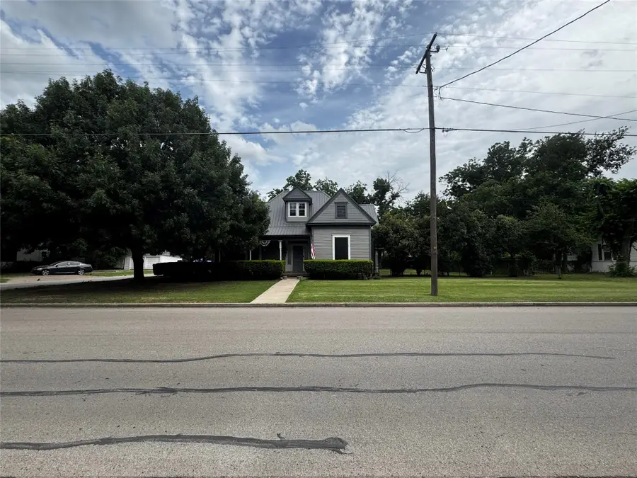 818 E Elm Street, Hillsboro, TX 76645 - #2