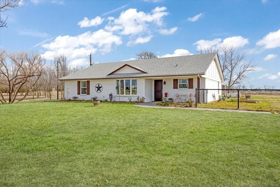 698 Hackberry, Van Alstyne, TX 75495 - #2