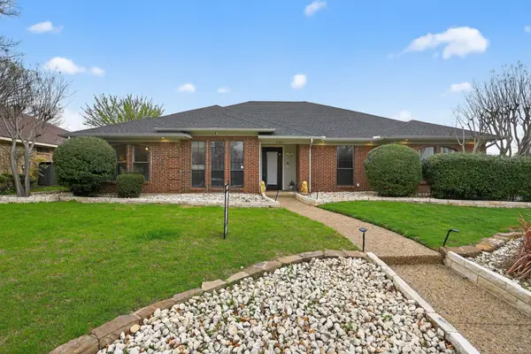 2307 Honeysuckle Drive, Richardson, TX 75082