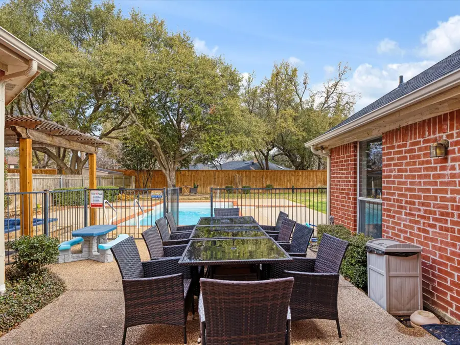 6207 Millwood Court, Arlington, TX 76016 - #3