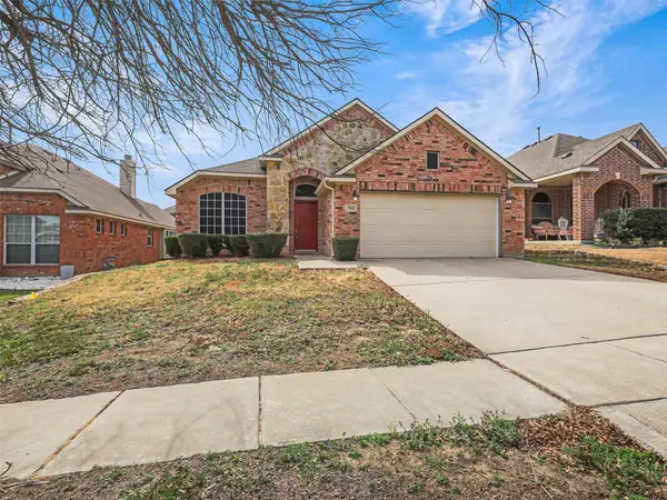 704 Darlington Trail, Fort Worth, TX 76131