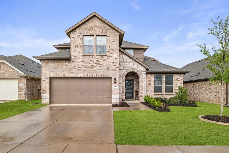 681 Coleman Street, Aubrey, TX 76227 - #2