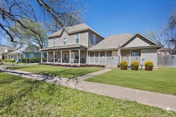 913 W Chestnut Street, Denison, TX 75020