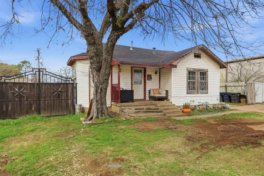 2333 N Chandler Drive E, Fort Worth, TX 76111 - #2