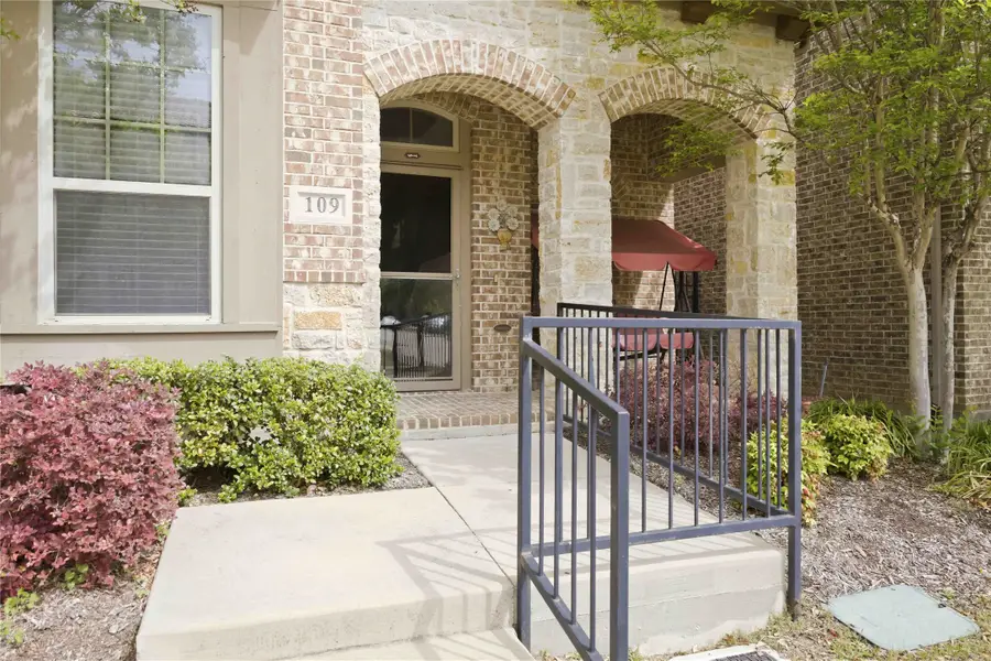 109 Maceta Street, Irving, TX 75039 - #2