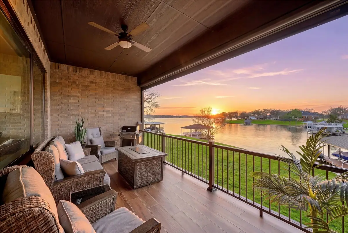 101 Manito Cove, Lake Kiowa, TX 76240 - #1