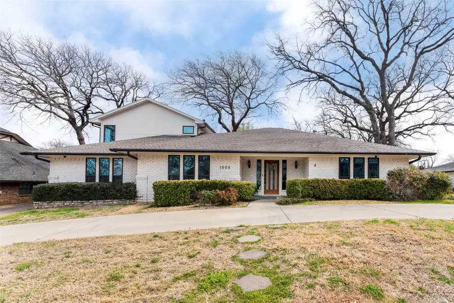1509 Riverview Drive, Arlington, TX 76012 - #2