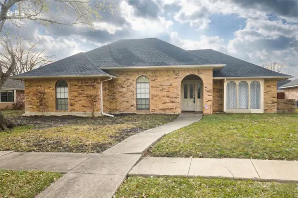 2405 Country Valley Road, Garland, TX 75041