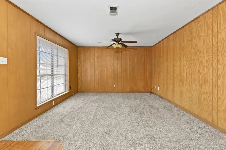 706 S Manson Street, Wolfe City, TX 75496 - #2