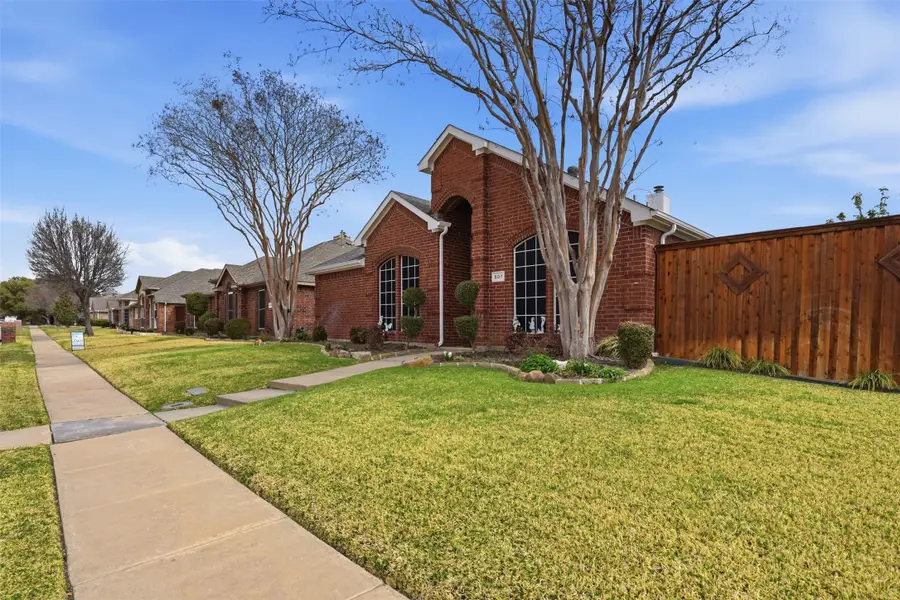 807 Kathryn Drive, Lewisville, TX 75067 - #2