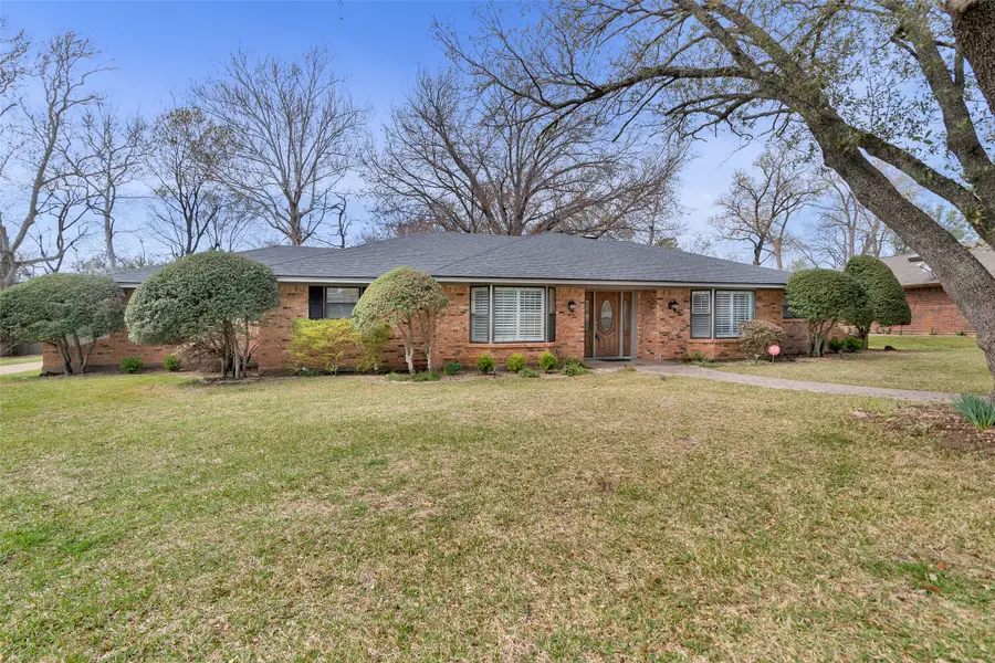 713 Briarwood Drive, Denison, TX 75020 - #3