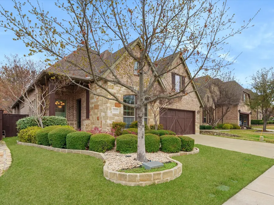 2115 N Hill Drive, Irving, TX 75038 - #2