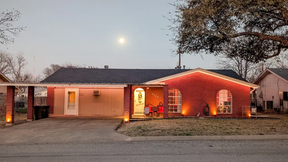 2005 S Pine Street, Brady, TX 76825 - #1