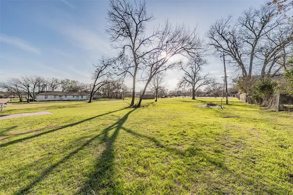 1054 Bransford Street, Fort Worth, TX 76104