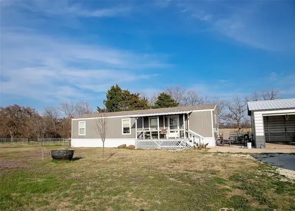 176 Graydon Road, Whitesboro, TX 76273
