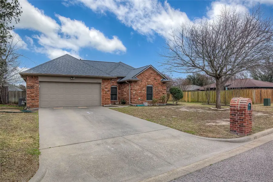 6911 Gold Street, Greenville, TX 75402 - #2