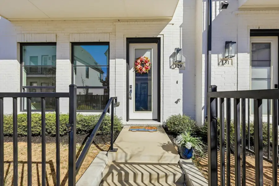 129 Garden Court E, Arlington, TX 76013 - #2