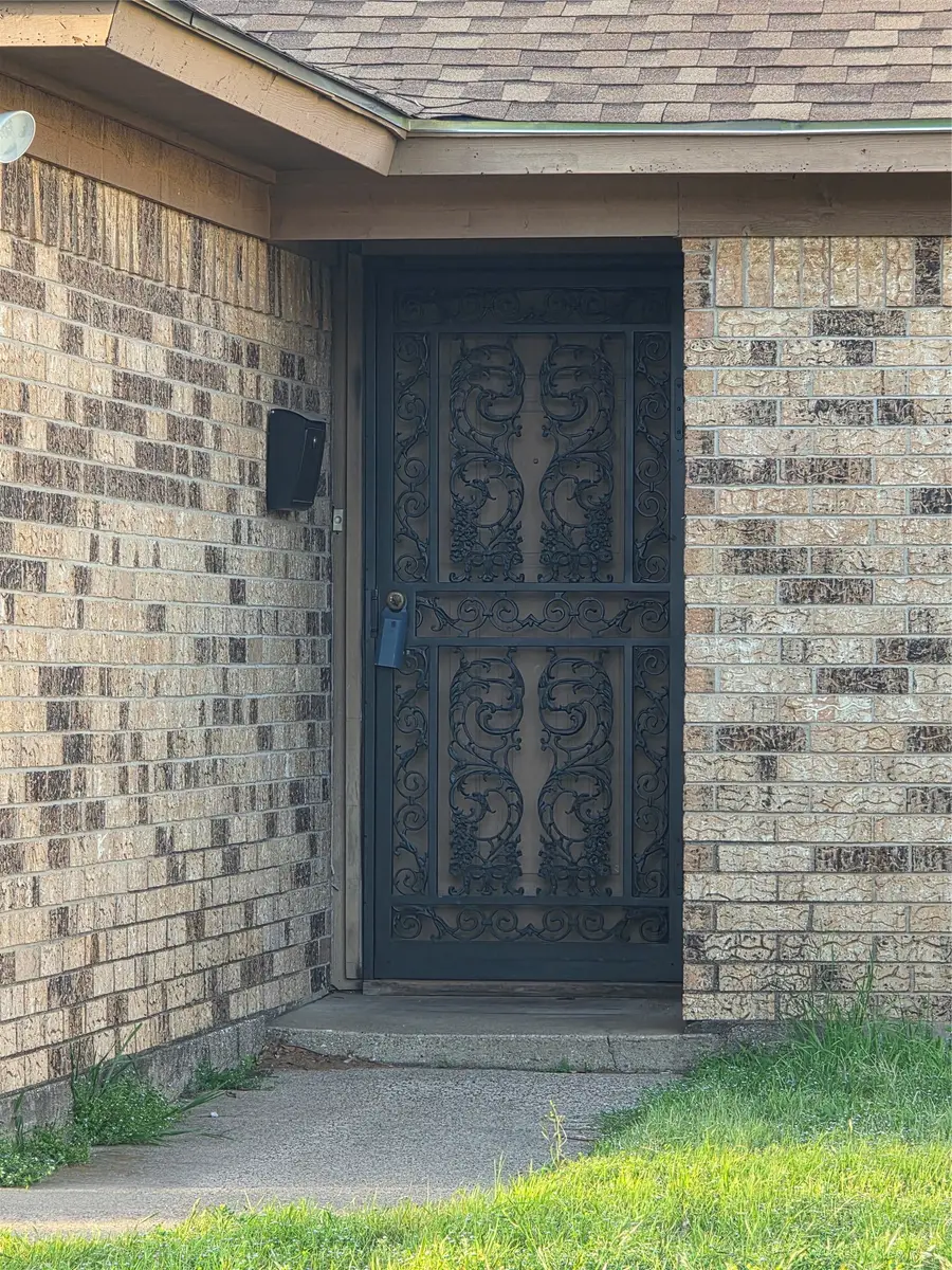 6609 Yolanda Drive, Fort Worth, TX 76112 - #2