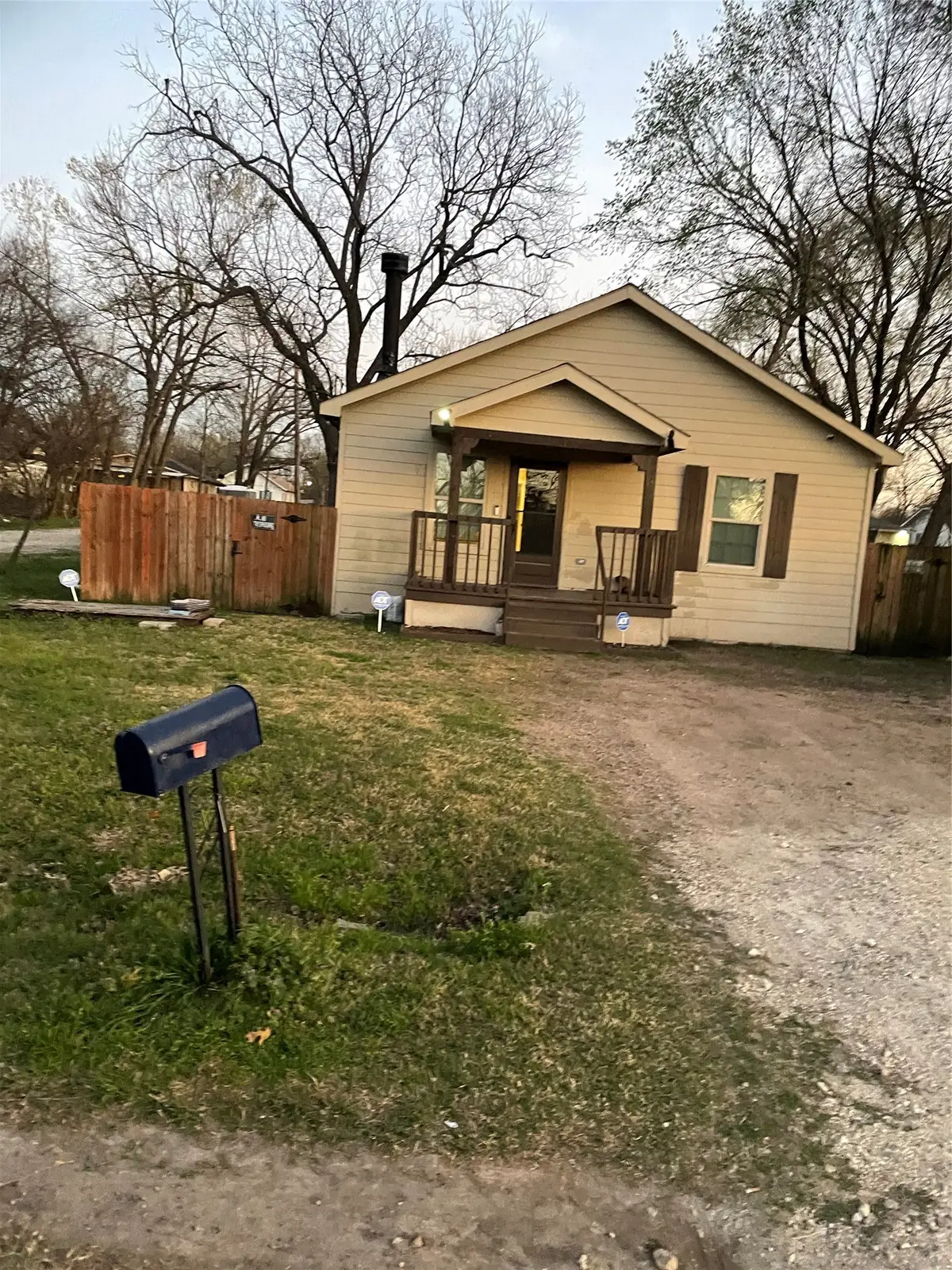 1401 W 9th Avenue, Corsicana, TX 75110 - #1