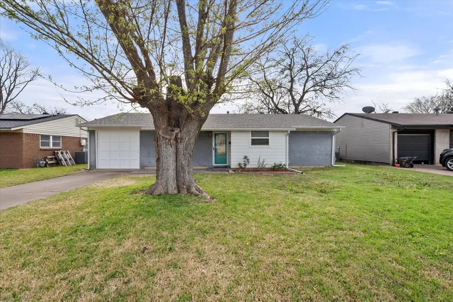 729 SW Sunnybrook Drive, Burleson, TX 76028 - #2