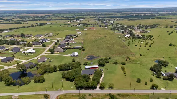 16360 University Drive, Forney, TX 75126