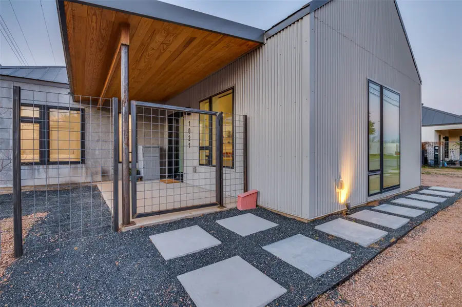 1021 Nomas Street, Dallas, TX 75212 - #2