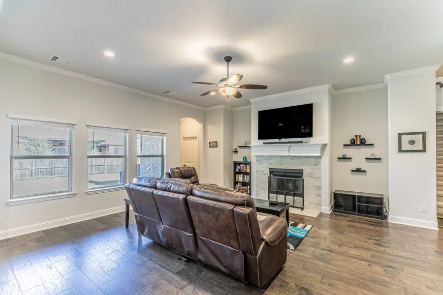 325 Woodhaven Trail, McGregor, TX 76657 - #3