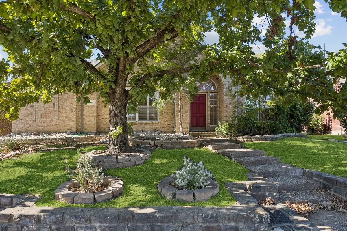 9325 Vista Circle, Irving, TX 75063 - #1