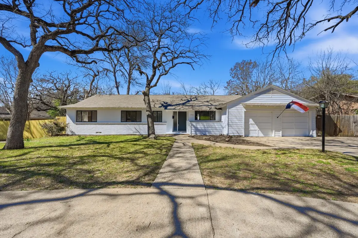 1720 Woods Drive, Arlington, TX 76010 - #1