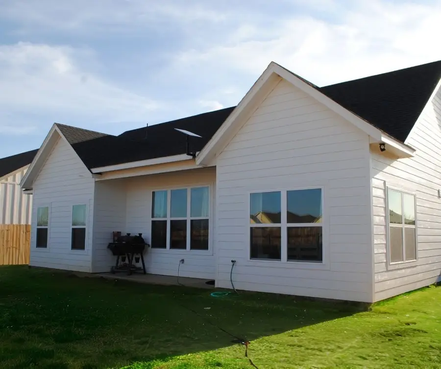 9221 Parkview Circle, Tolar, TX 76476 - #2