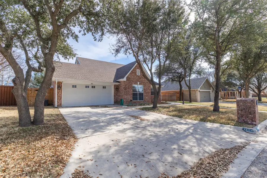 1604 Southgate Drive, Brownwood, TX 76801 - #2