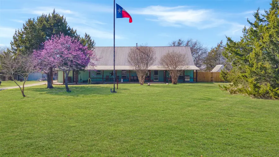 1511 N Walnut Grove Road, Midlothian, TX 76065 - #2