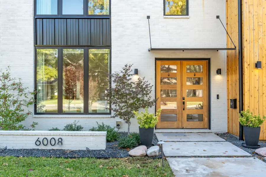 6008 Kenwood Avenue, Dallas, TX 75206 - #2