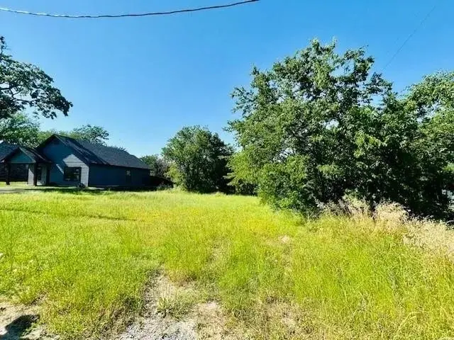 129 E Johnson Street, Denison, TX 75021 - #1