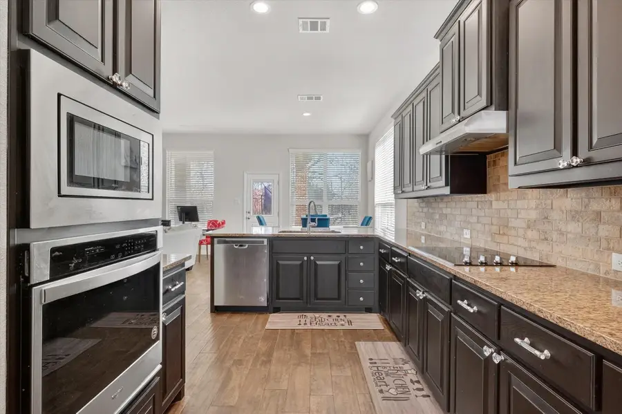 7815 Kettle Creek Drive, Arlington, TX 76001 - #3