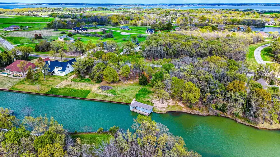 394 Clubhouse Drive, Corsicana, TX 75109 - #2