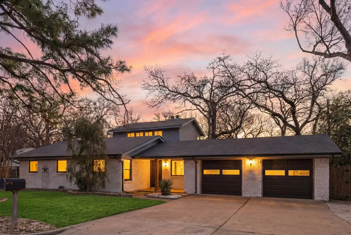 809 Cardinal Circle, Bedford, TX 76022 - #1