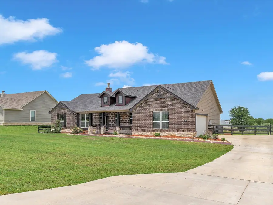 1013 Northern Oaks Court, Springtown, TX 76082 - #2