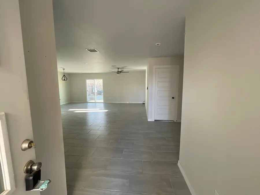 415 Valle Los Nogales Drive, Socorro, TX 79927 - #3