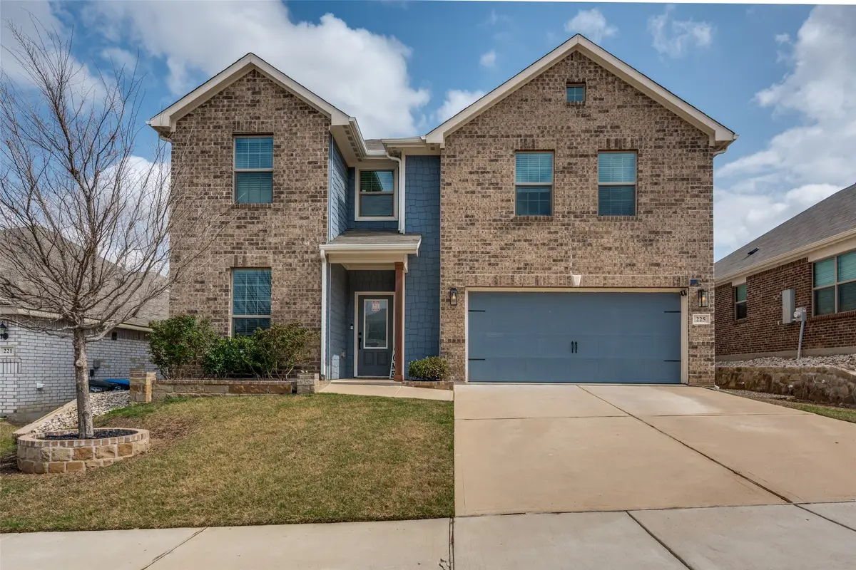 225 Ridgeland Oaks Drive, Fort Worth, TX 76120 - #1