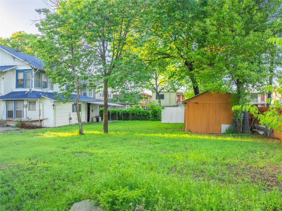 820 Elsbeth Street, Dallas, TX 75208 - #3